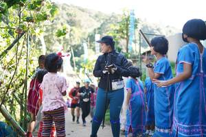 BIB: 1403
                            <button type="button" onclick="openModal(19043089)" class="btn btn-primary btn-sm float-right btn-popup" data-toggle="modal" data-target=".modal-high-quality">
                        <i class="fas fa-shopping-cart"></i> Add to Cart
                    </button>
                                            <button type="button" onclick="isThisMe(19043089, true)" class="btn btn-success btn-sm float-right btn-popup btn-isme hidden" data-toggle="tooltip" data-placement="bottom" title="นี่คือรูปของคุณใช่ไหม คลิกที่นี่เพื่อเอาเข้าอัลบั้ม">
                        <i class="fas fa-plus"></i> Add to album
                    </button>
                    <button type="button" onclick="isThisMe(19043089, false)" class="btn btn-warning btn-sm float-right btn-popup btn-isnotme hidden">
                        <i class="fas fa-ban"></i> Remove from album
                    </button>